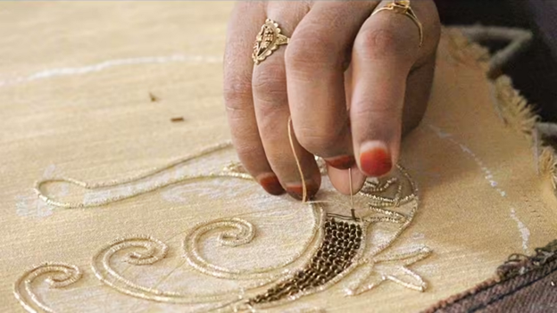 The Gold Standard - 6 Foolproof Ways to Test if Your Zari is Real ...