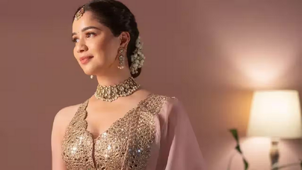 5 Stunning Ethnic Looks Inspired by Sara Tendulkar's Wardrobe