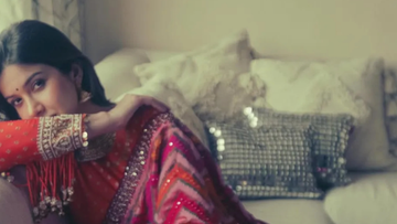 Shanaya Kapoor's Head Turning Maximalist Anarkali: A Masterclass in Mirror Work, Gold Butties & Ornate Borders