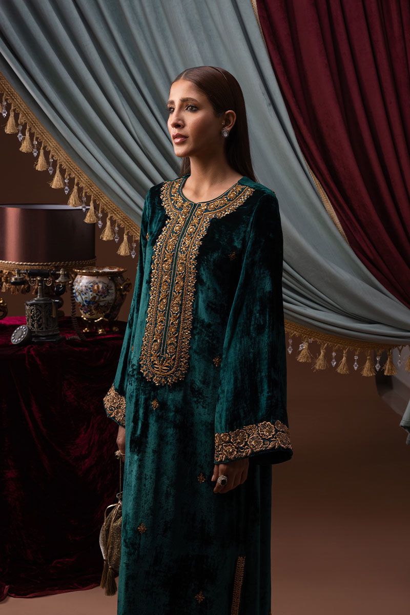 Ansab Jahangir | Bow Velvet Edit | FELICIA