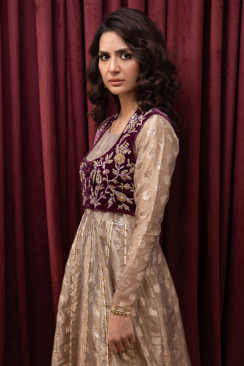 Ansab Jahangir | Bow Velvet Edit | ALAZNE