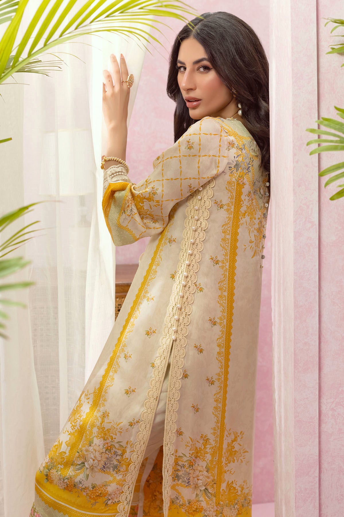 Annus Abrar | Luxe Silk Pret | NOEMIE