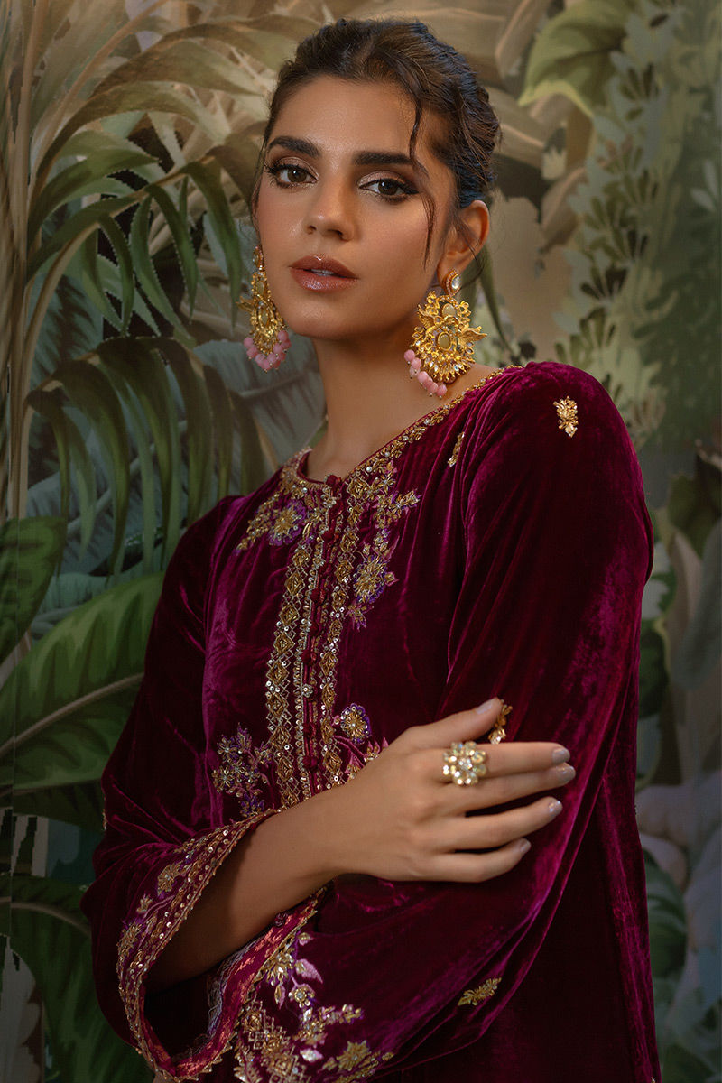 Ansab Jahangir | Bow Velvet Edit | JULIANA