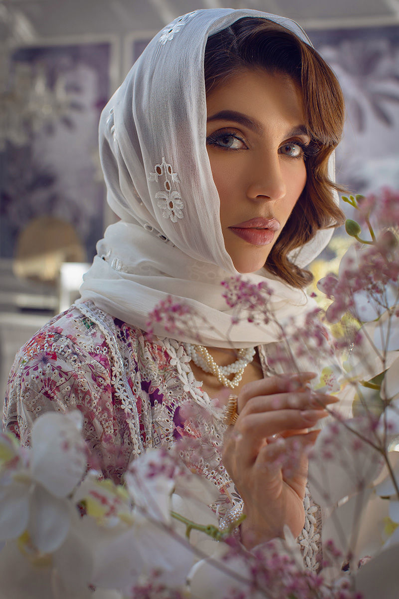 Ansab Jahangir | Chikankari | CAMELLIA