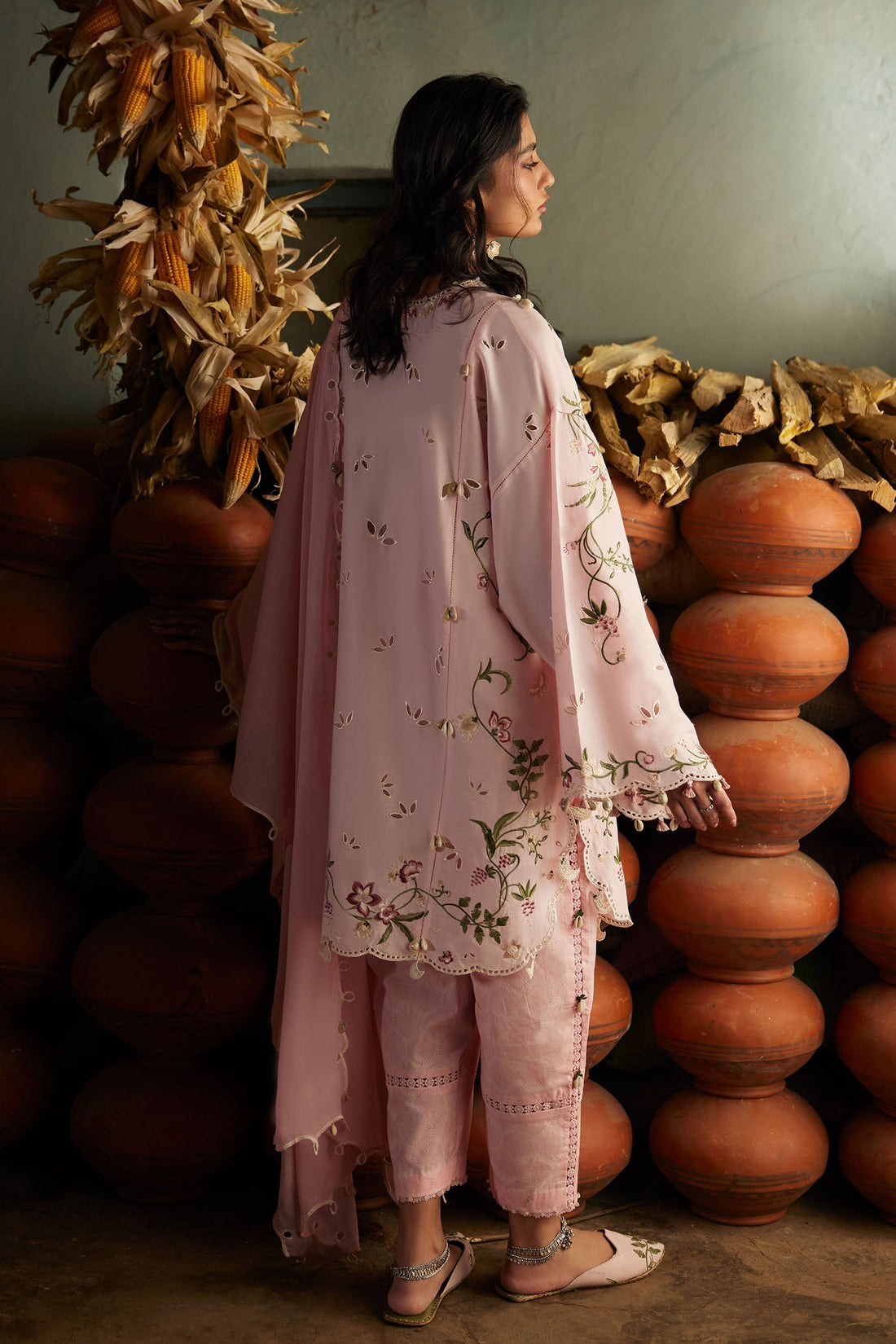 Zaha | Lawn 26 | JIĀYĪN 嘉音 (ZL26-04 A)