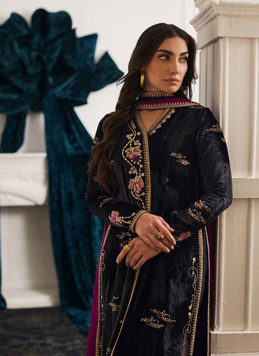 Farah Talib Aziz | Velvets The After Party | ANEMOS SHIRT AND DUPATTA