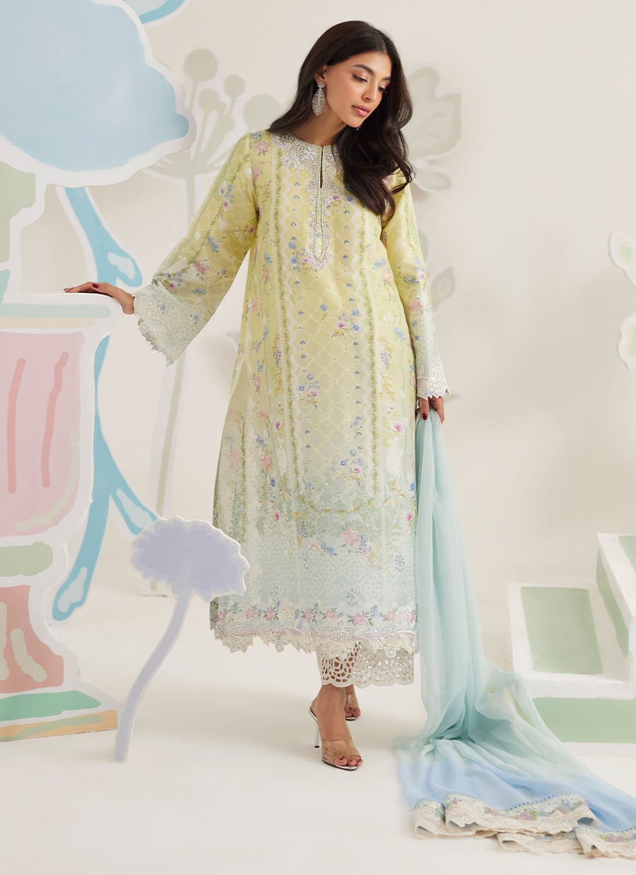 Farah Talib Aziz | Frou Frou Ramadan Edit | Orelia