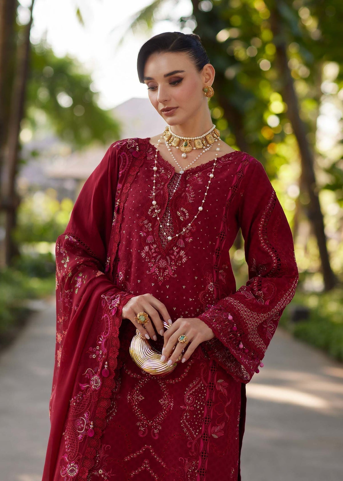 Kanwal Malik | Ariya Luxury Lawn 26 | Safa
