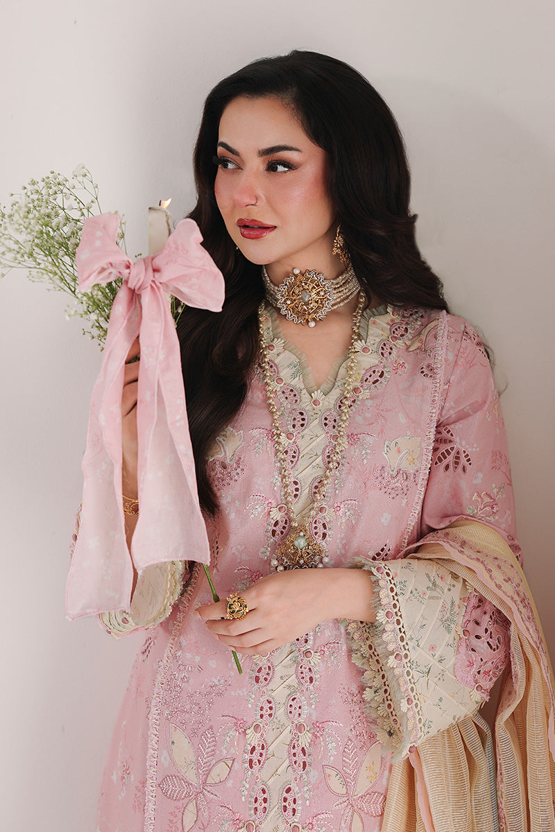 Qalamkar | Sahil Luxury Lawn 26 | SA-09 HANIYA