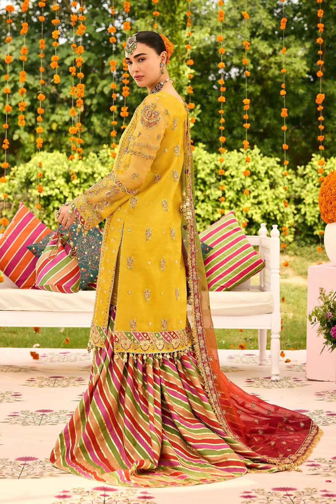 Alizeh | Shehnai The Festive Edit | AF-ZN-2215-Zarposh