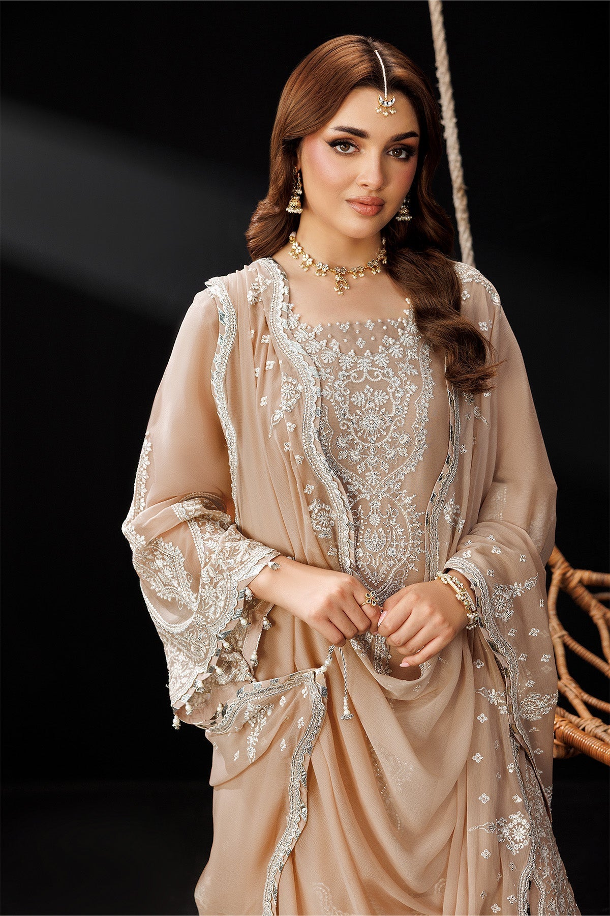 Alizeh | Dua Formals 26 | AF-DUA-3031-Gilded Lace