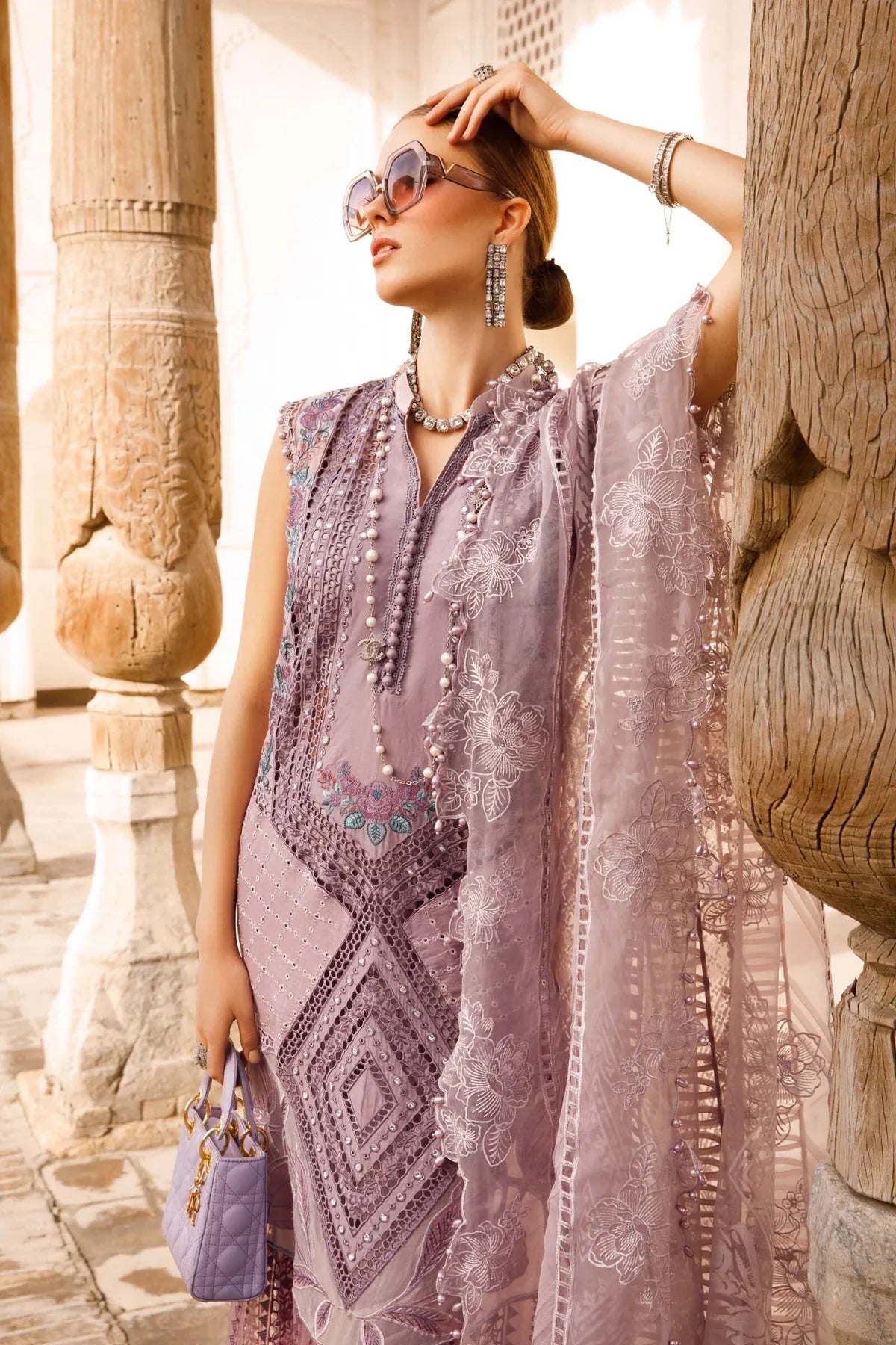 Maria B | Luxury Lawn |  D-2301-A
