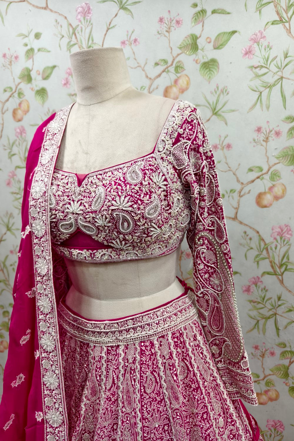 Pink lehenga with cutdana and zari Secondary image