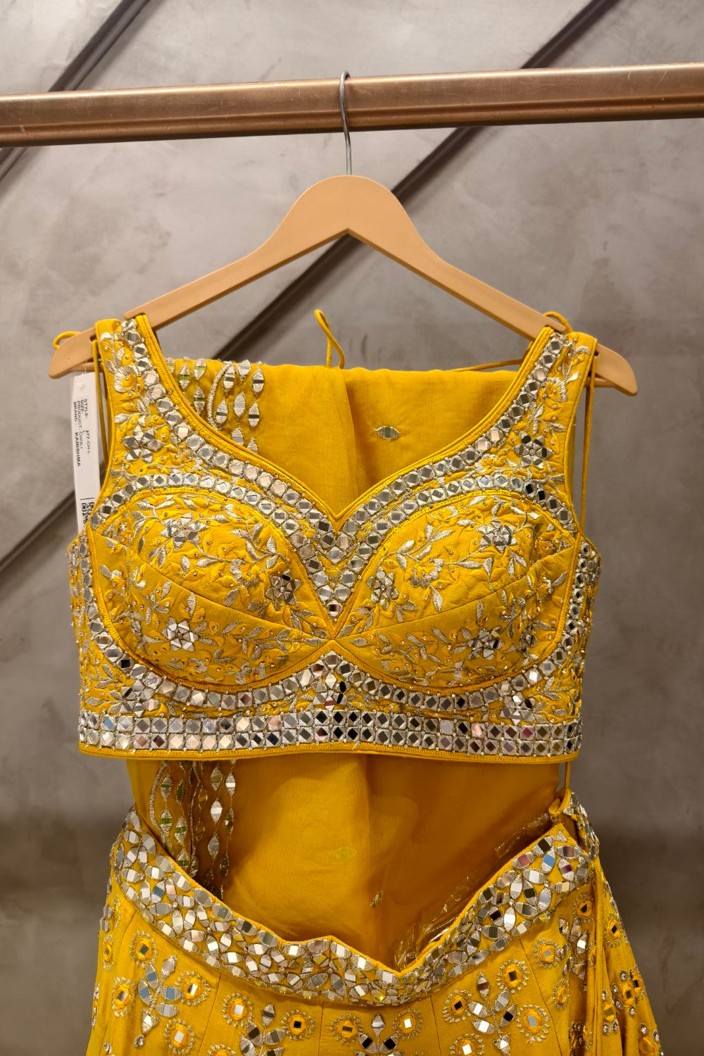 Yellow Embroidered Floral Notched zari Lehenga Set Secondary image