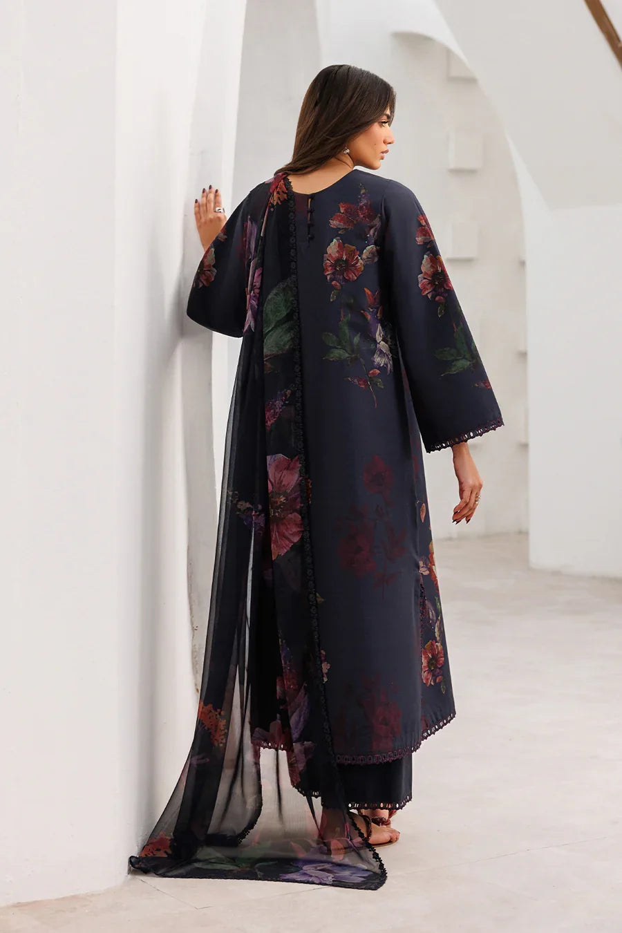 Iznik | Printed lawn vol II | UE-645 Printed Lawn