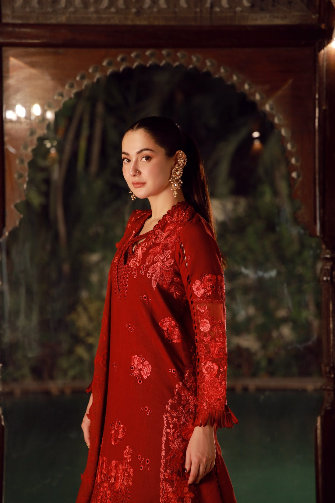 Maryam Hussain | Winter Shawl 25 | Riya