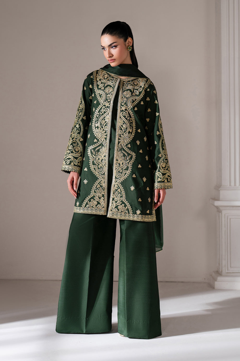 Baroque | Formals Collection | EMBROIDERED RAW SILK UF-4139