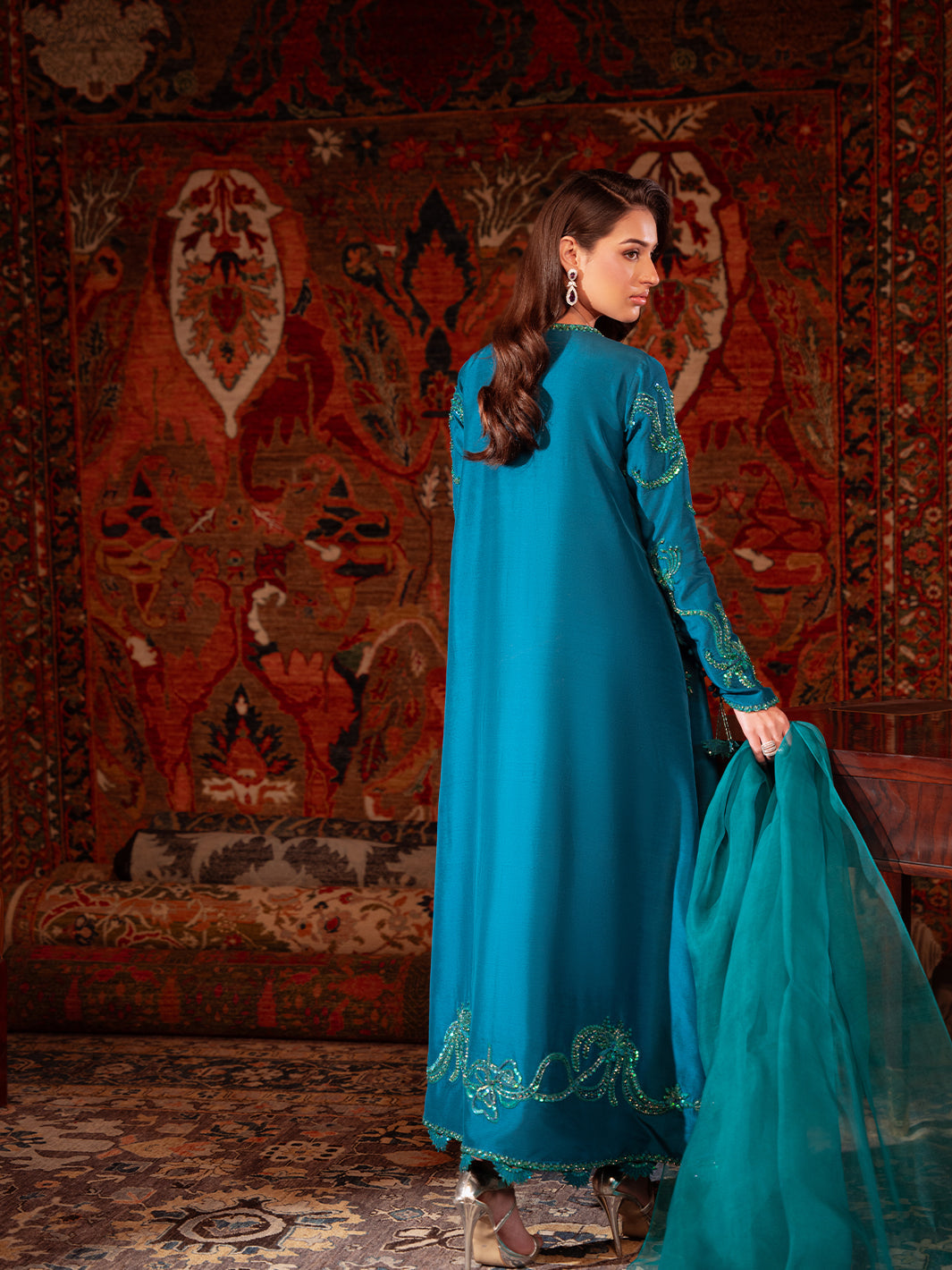 Amroz Atelier | Mikami Formals | EVARA