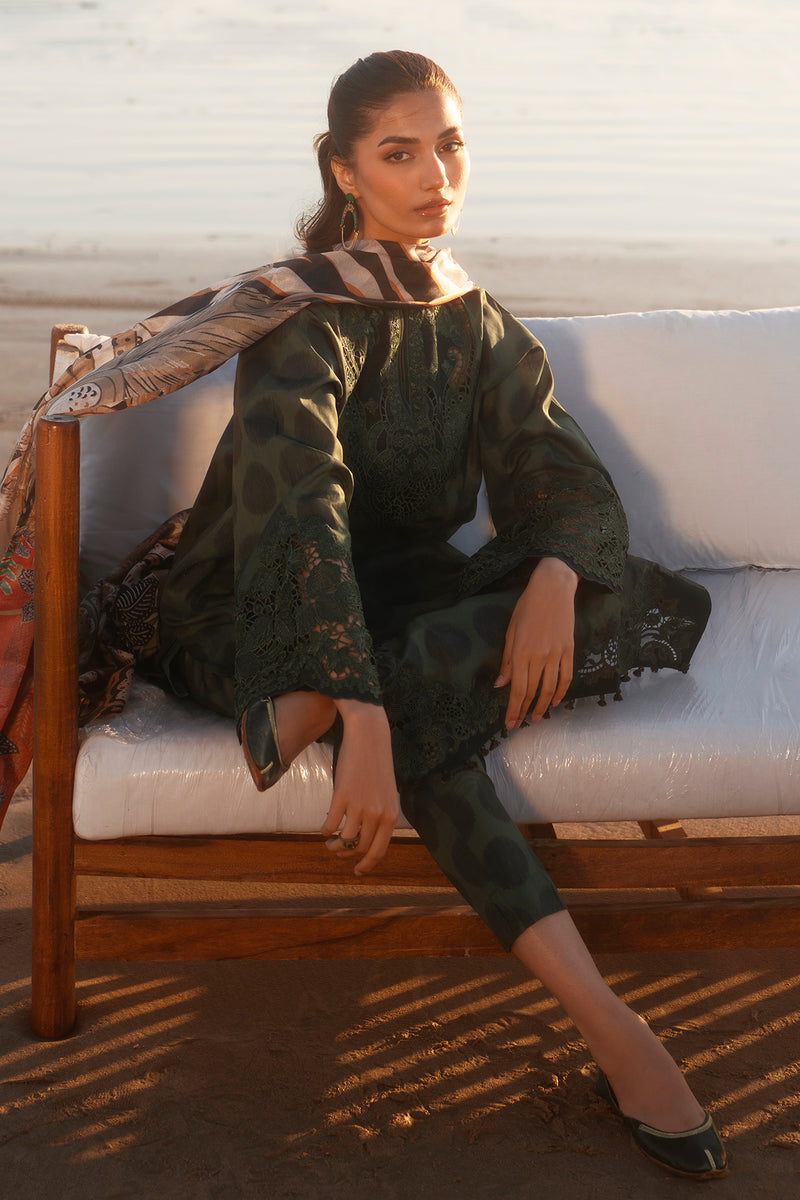 Baroque | Luxury Pret 25 | UF-4064