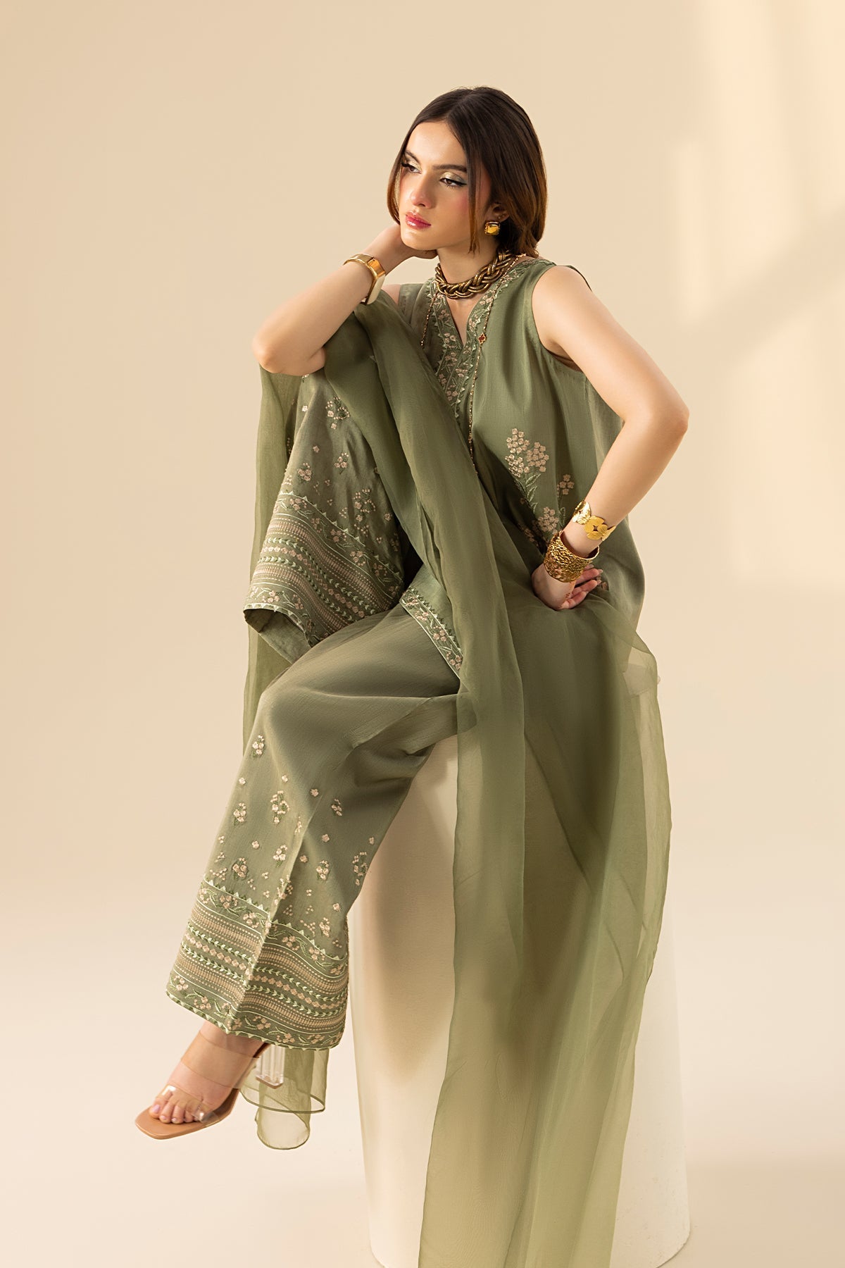 Erum Khan | Lillia Summer Edit | Olive Bloom