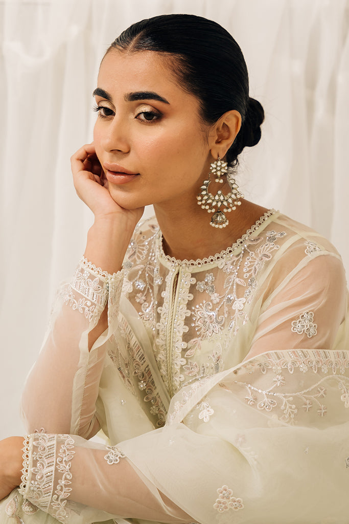 Cross Stitch | Luxe Atelier 24 | PEARL MIST