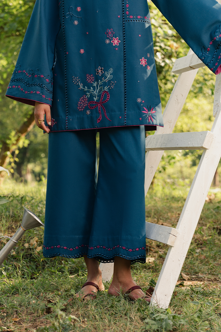 Iznik | Mid Summer Pret | IP-375 DYED LAWN