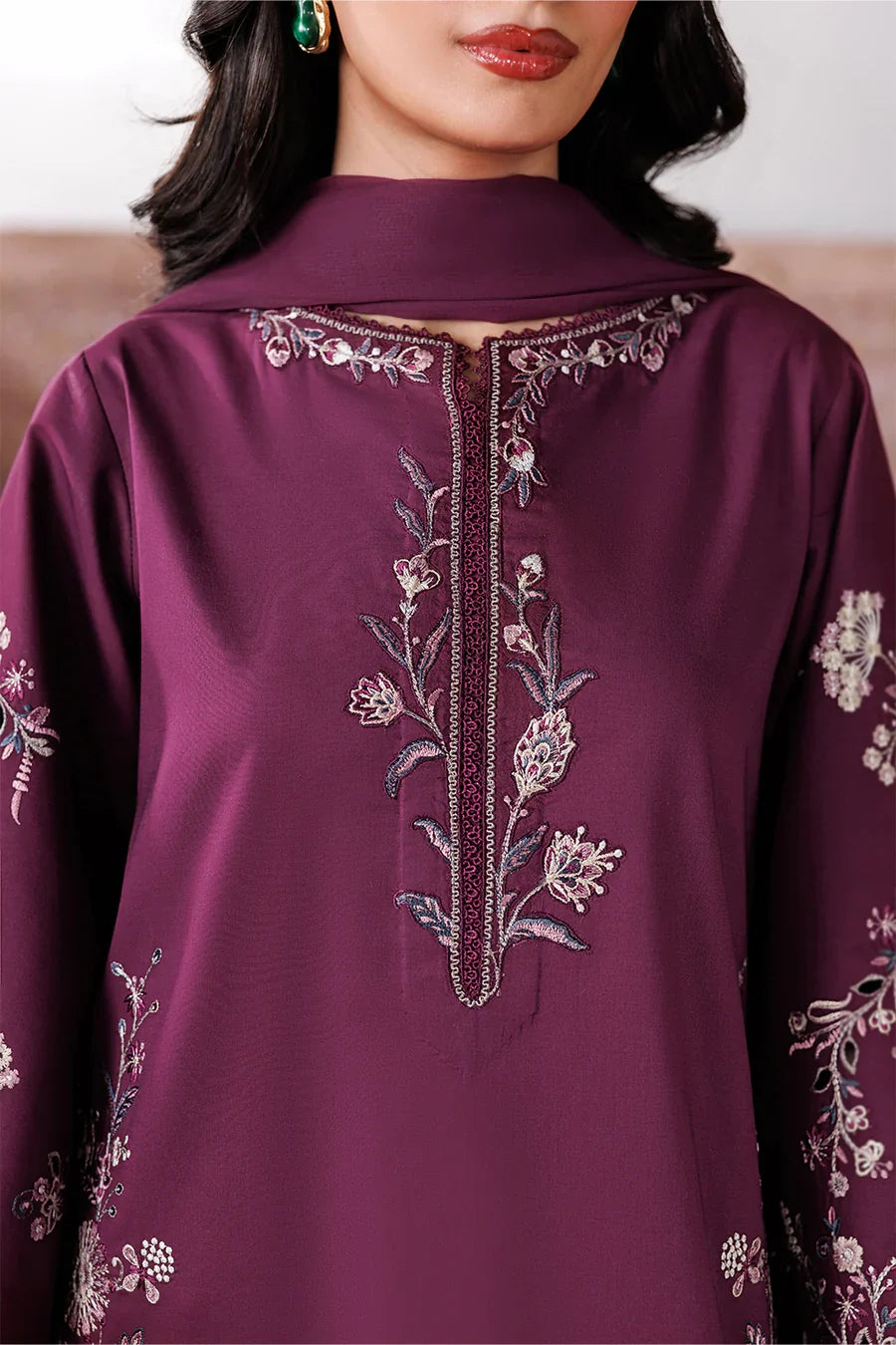 Iznik | Sunscape Lawn '26 | UE-703 Embroidered Lawn