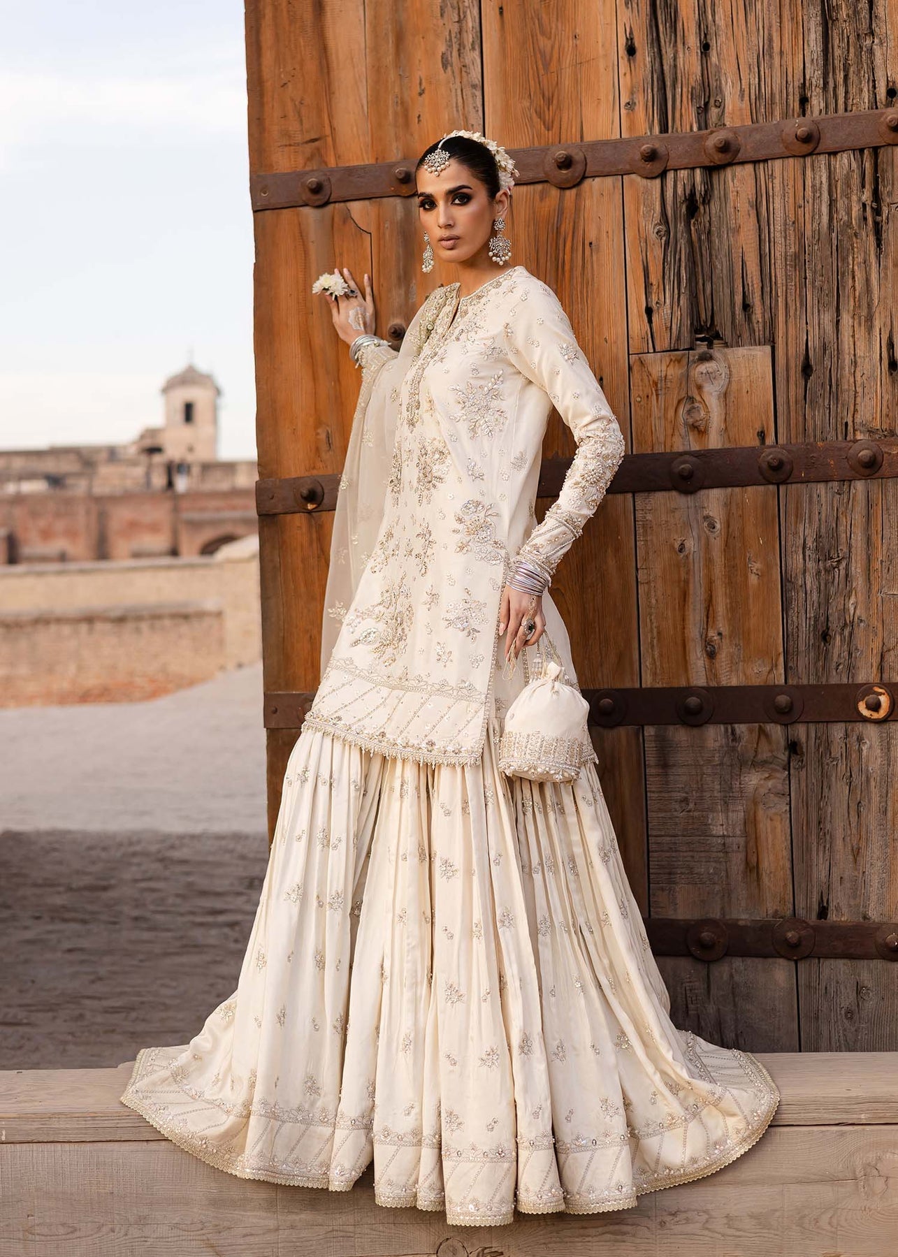 Akbar Aslam | Dastaan Luxury Formals | Roshaneh