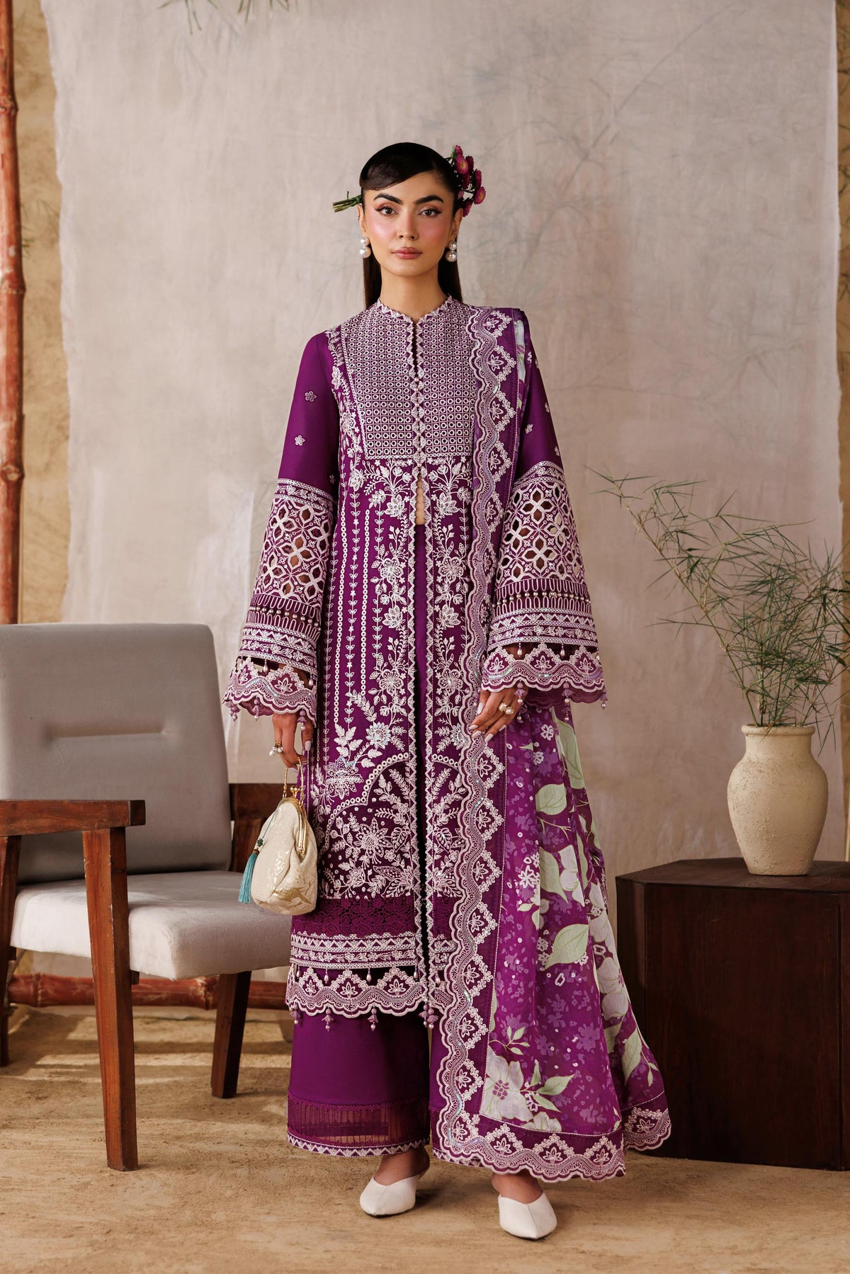 Akbar Aslam | Elea Lawn 26 | Tenebris