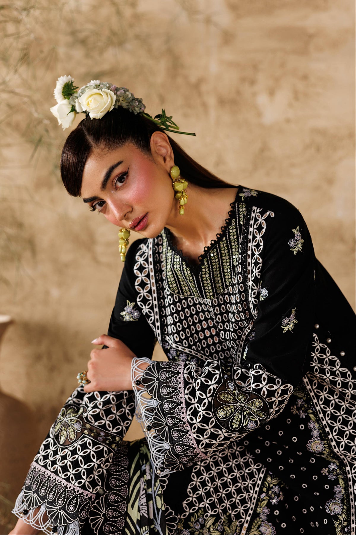 Akbar Aslam | Elea Lawn 26 | Alesse