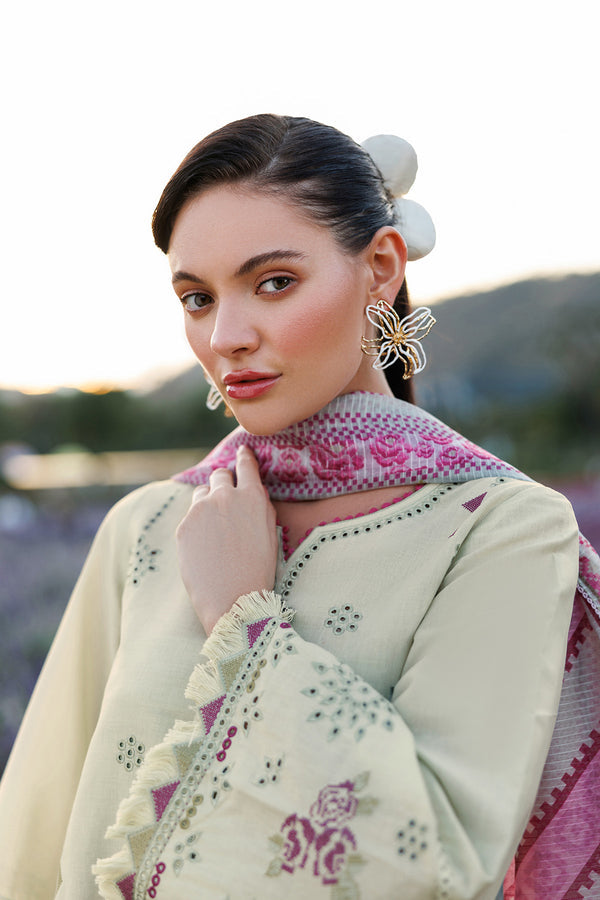 Jazmin | Summer Lawn 26 | USE-9289