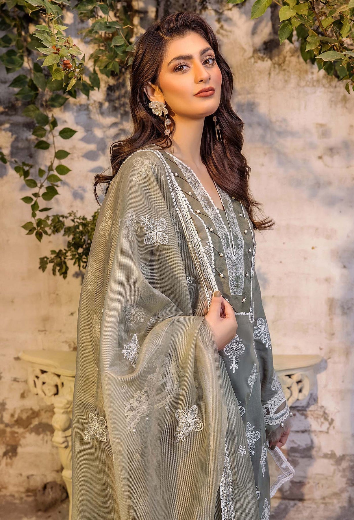 Adans Libas | Inara 25 | CHIKANKARI 4772