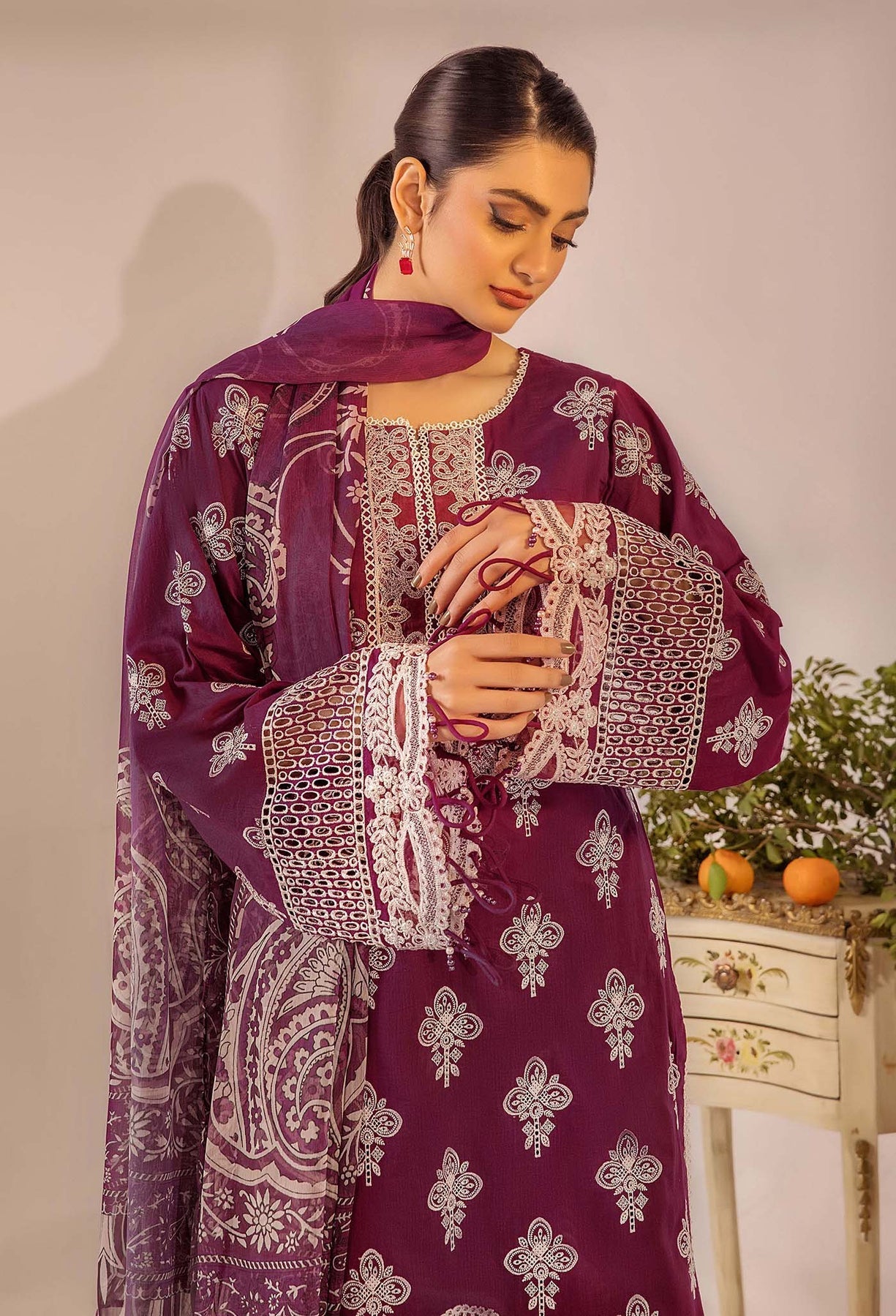 Adans Libas | Inara 25 | CHIKANKARI 4779