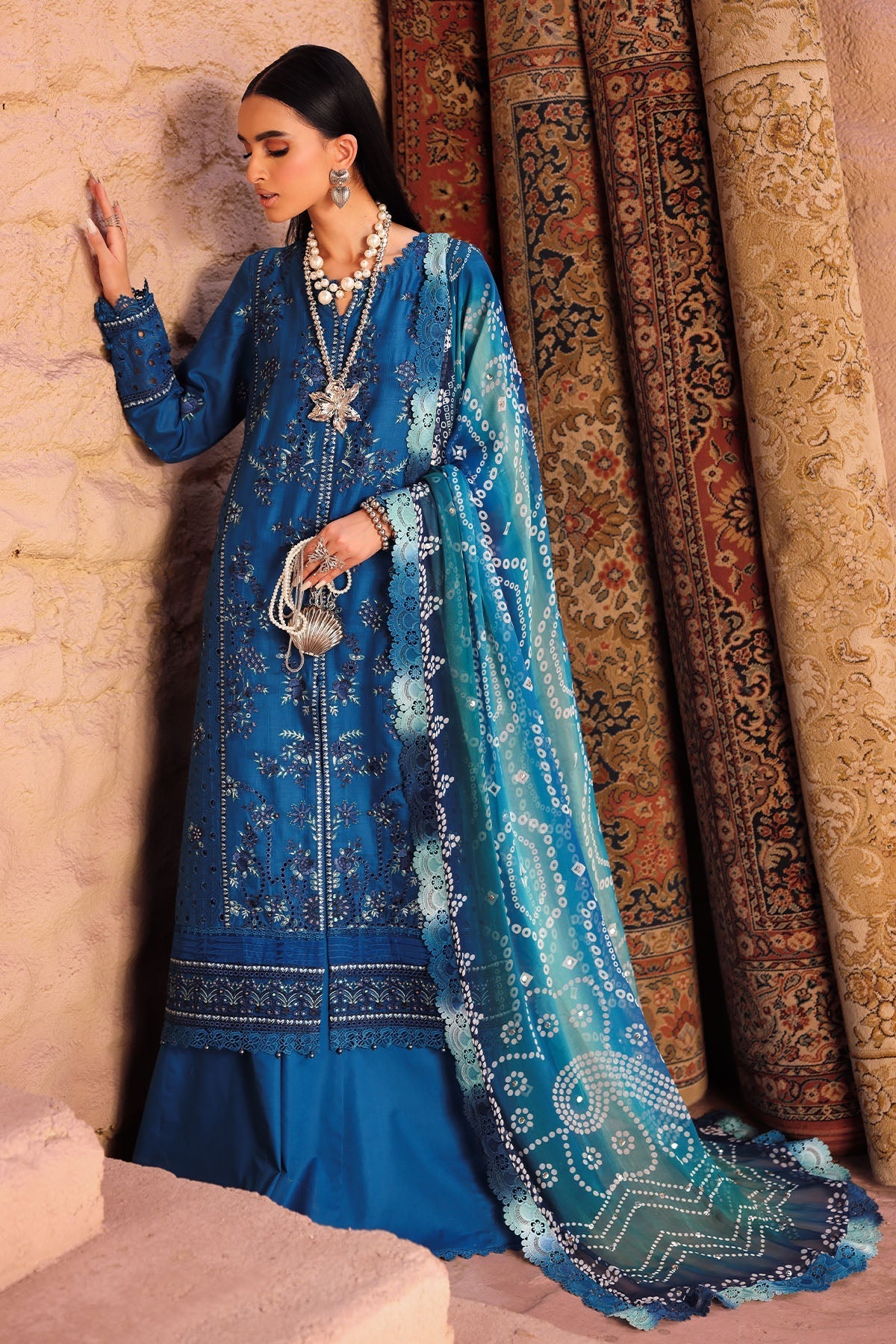 Nureh | Bazaar Luxe 25 | NE-160