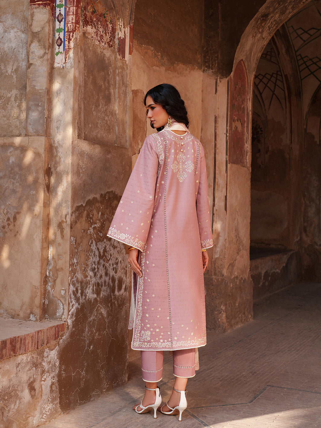 Binilyas | Suroor Eid Pret 26 | 245-B