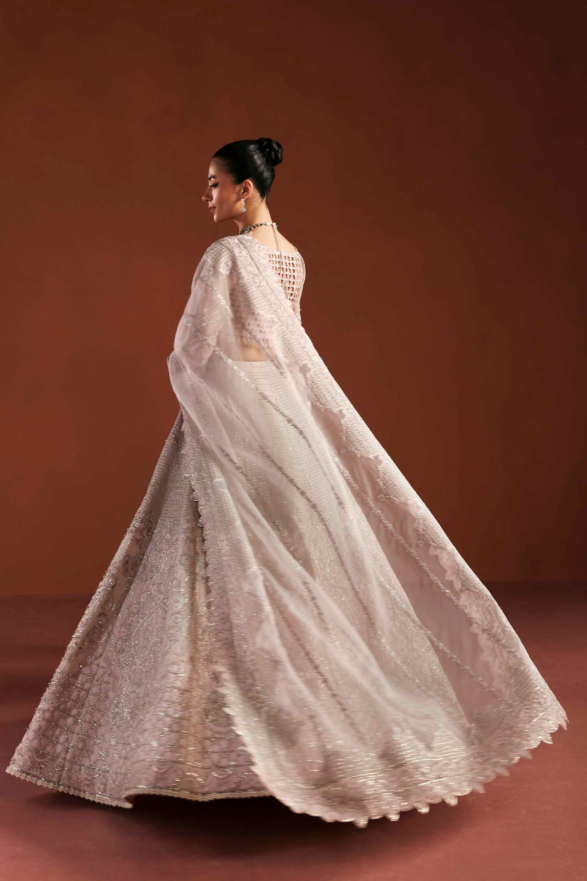 Akbar Aslam | Luxury Formals | Willow