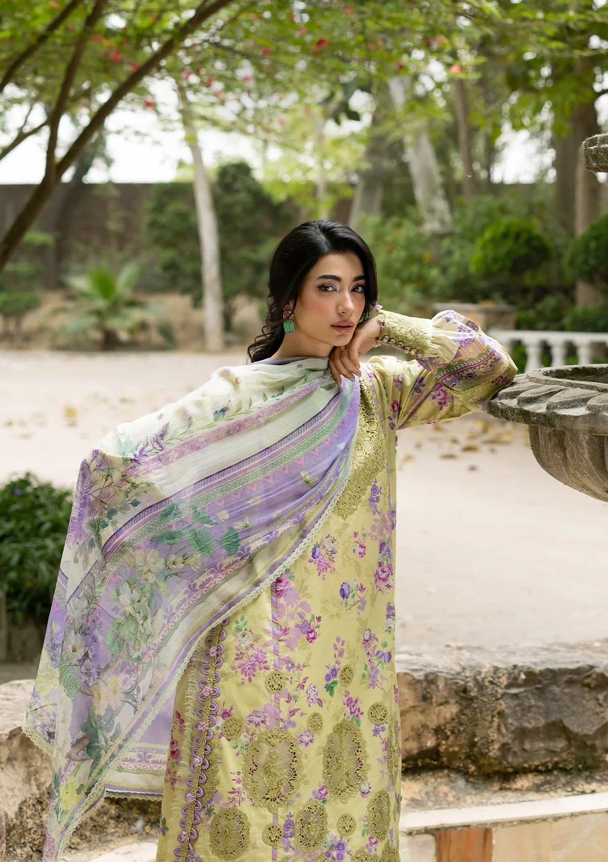 Elaf Premium | Signature Embroidered Lawn with Chiffon Collection 26 | ESG-8A OLIVIA