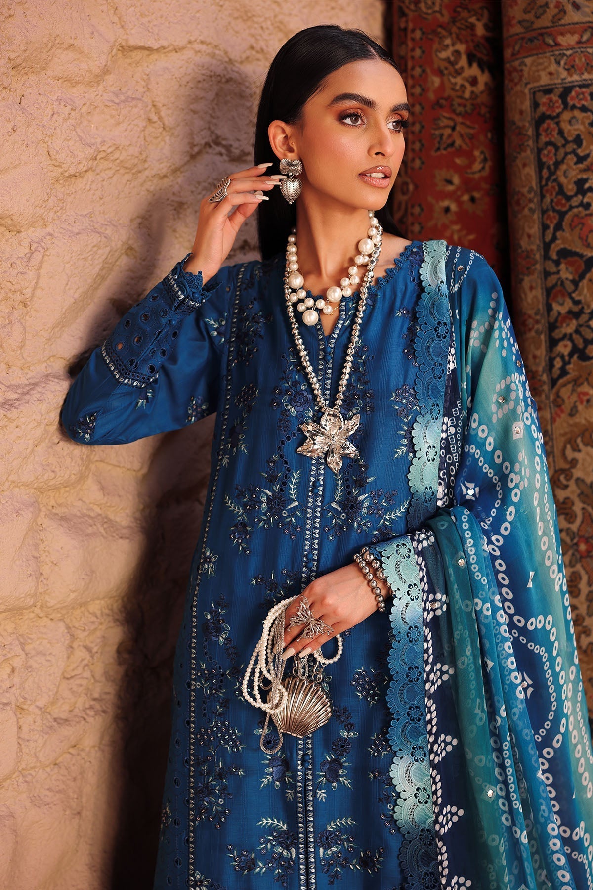 Nureh | Bazaar Luxe 25 | NE-160