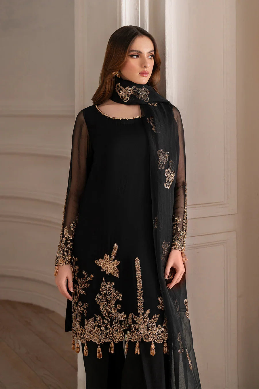 Iznik | Luxury Formals | UE-417 Embroidered Chiffon