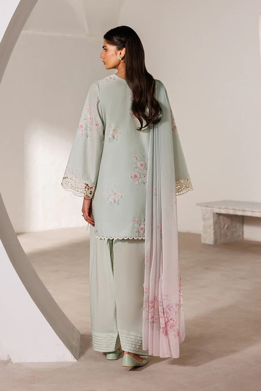 Iznik | Printed lawn vol II | UE-633 Printed Lawn