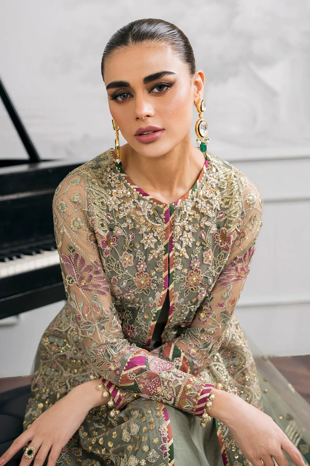 Baroque | Chantelle Embroidered Collection | CH12-02