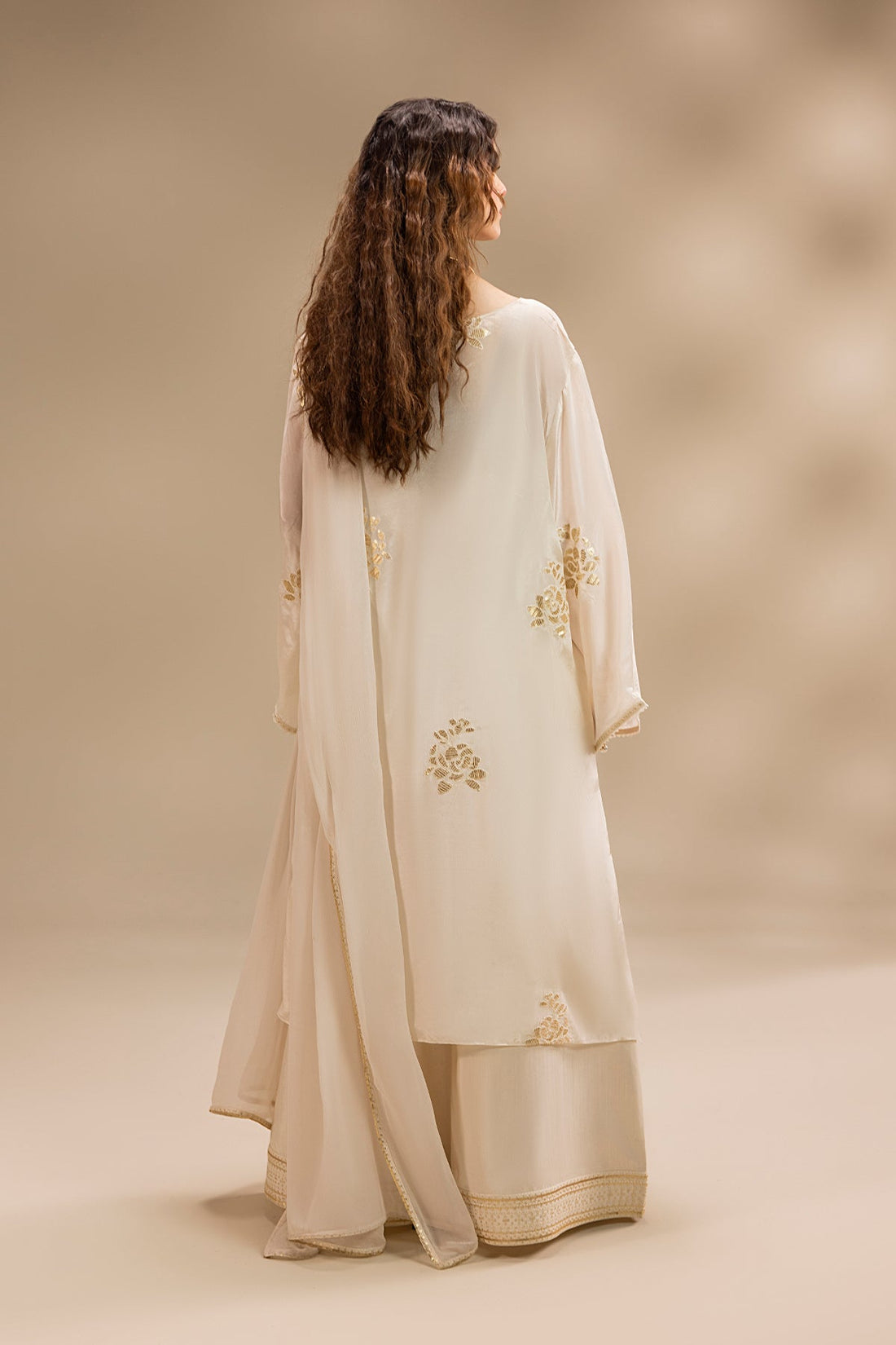 Erum Khan | Lillia Summer Edit | Moon Pearl
