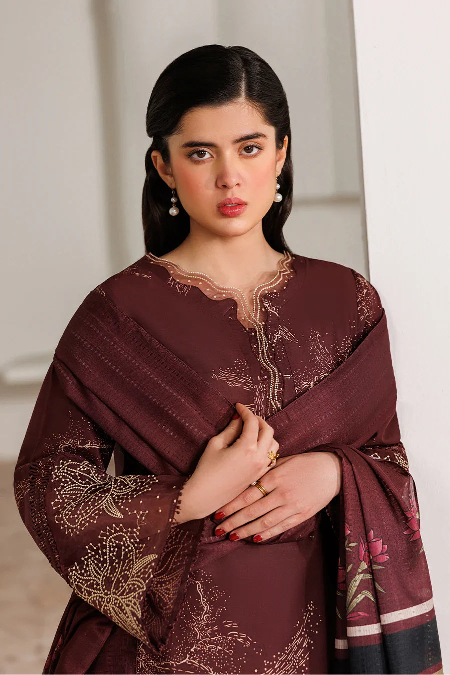 Iznik | Printed lawn vol II | UE-642 Printed Lawn