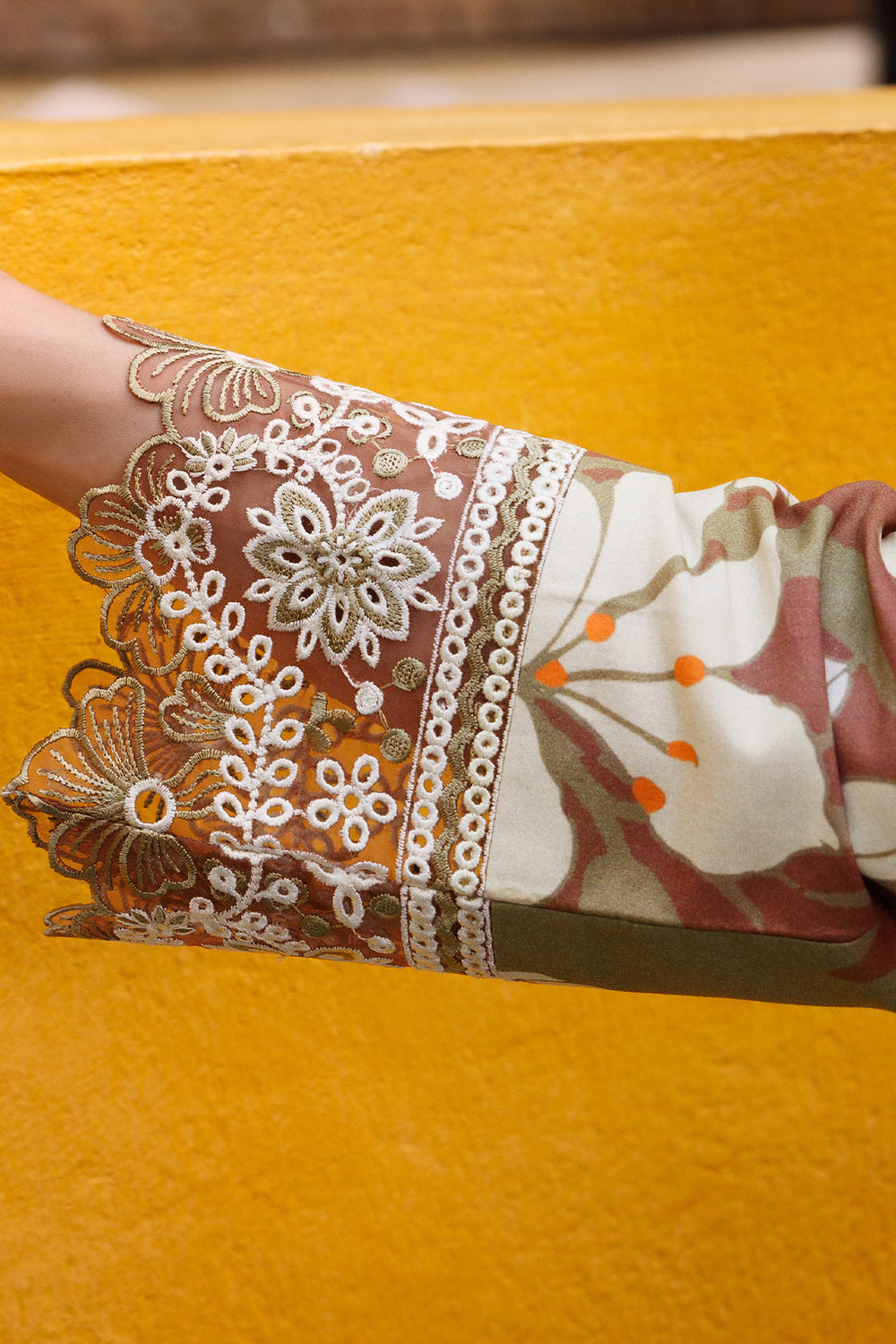 Farasha | Printed Essentials | Rustwood Charm
