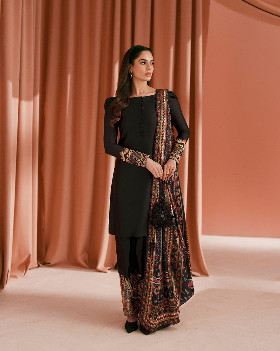 Faiza Saqlain | Roim Pret | Lulia