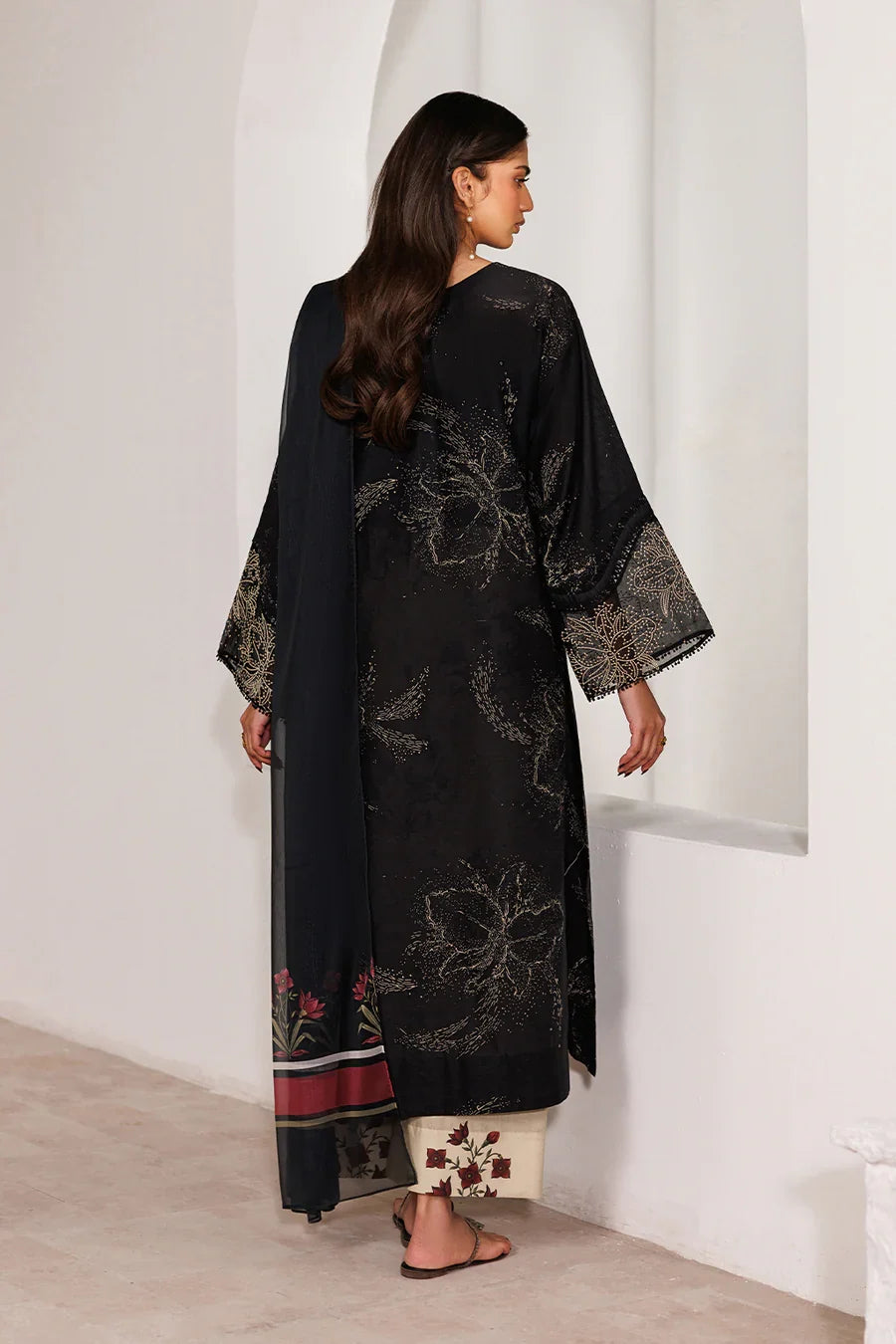 Iznik | Printed lawn vol II | UE-643 Printed Lawn