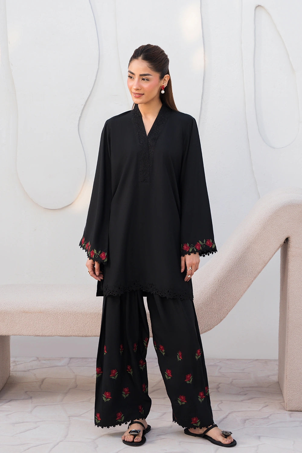 Azure | Chic Essentials | Dark Petal