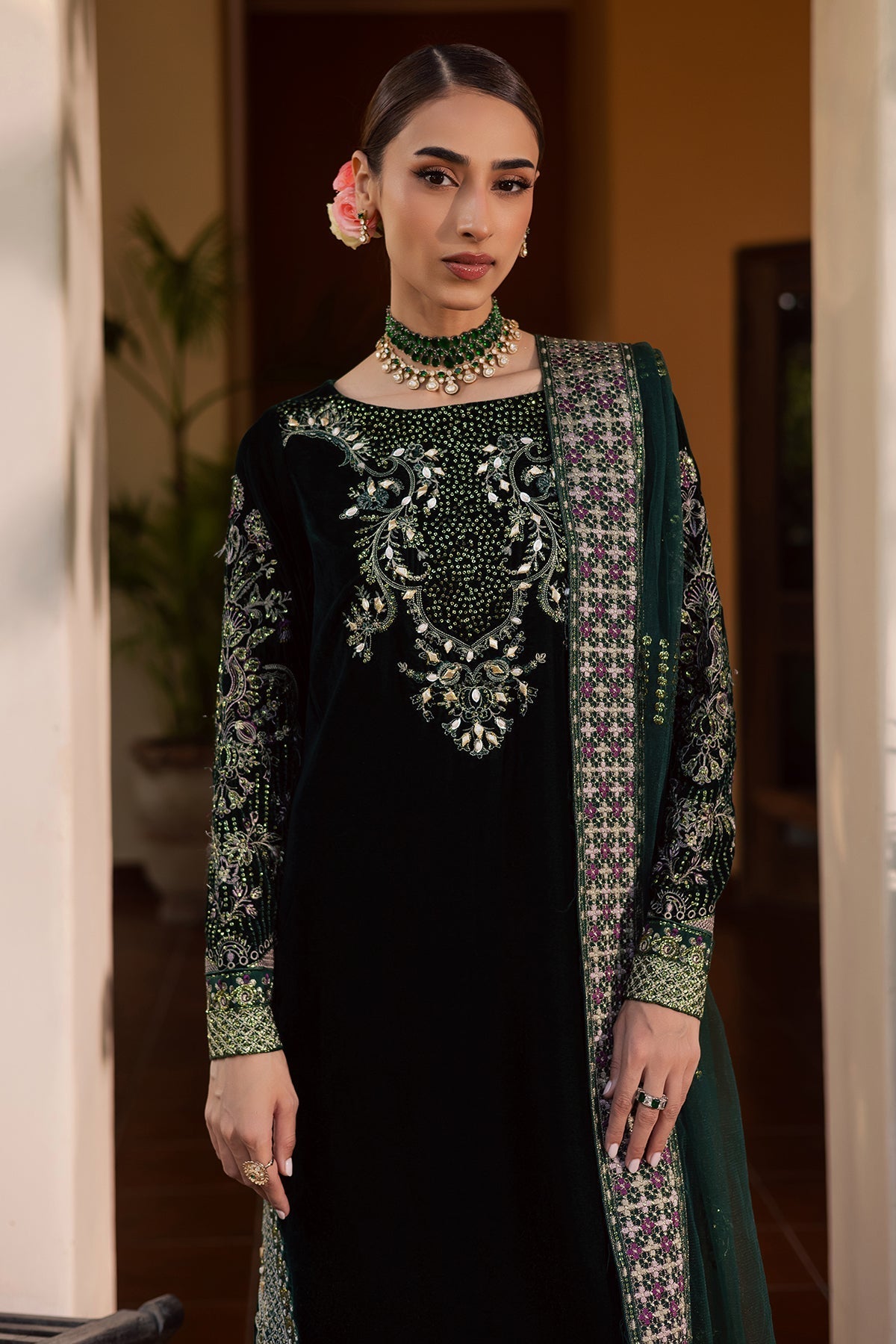 Nureh | Maya Velvet | NW-115