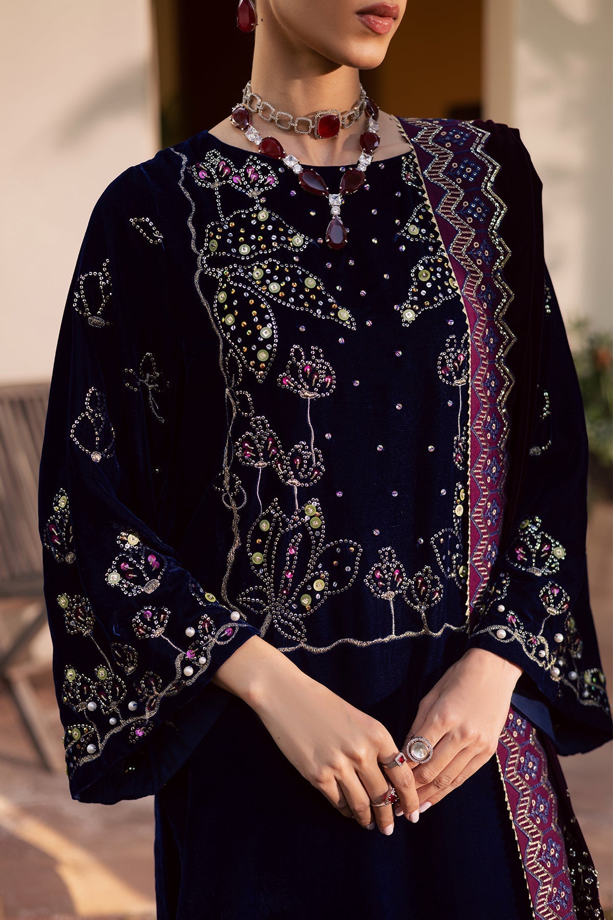 Nureh | Maya Velvet | NW-116
