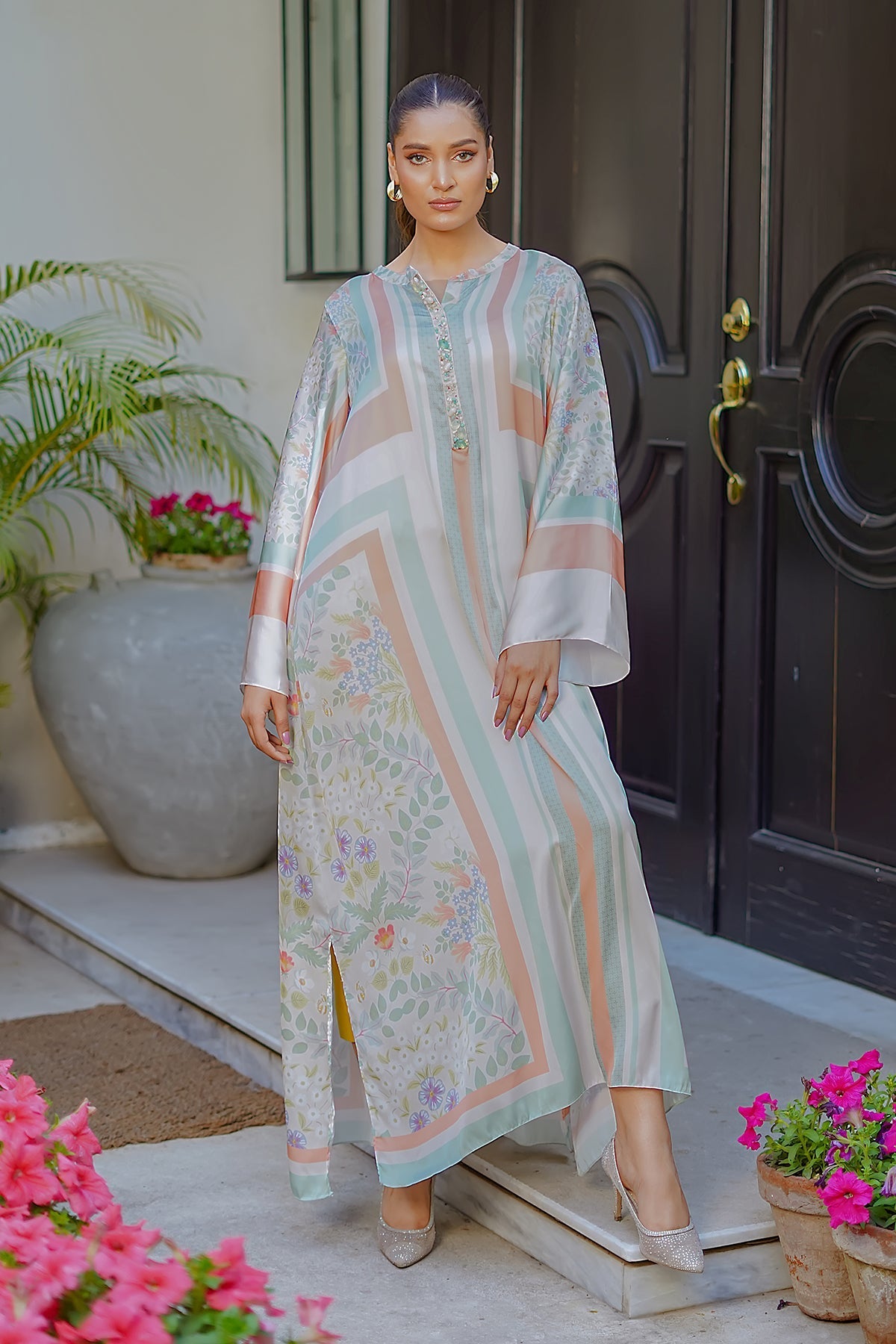 Erum Khan | Nue 25 | Whisper Blush